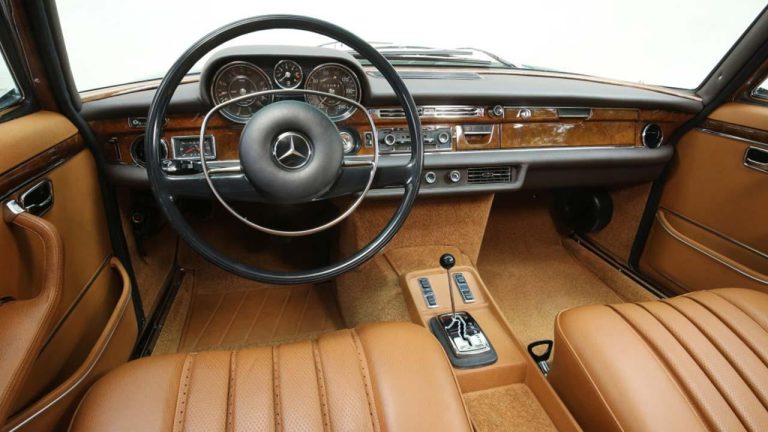 Mercedes-Benz 300 SEL 6.3 - Cockpit - bei Automagazin Plus