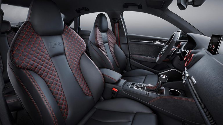 Audi RS 3 Limousine 2017 - Vordersitze - bei Automagazin Plus