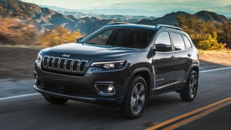  Jeep Cherokee - auf der Landstrasse - bei Automagazin Plus