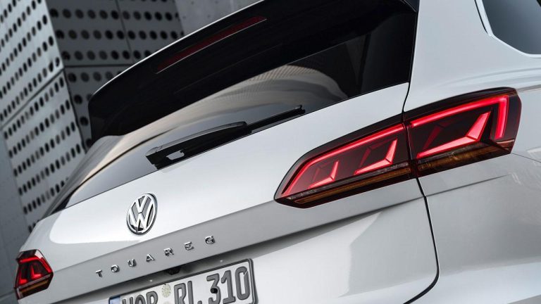 Volkswagen Touareg - Heck - bei Automagazin Plus