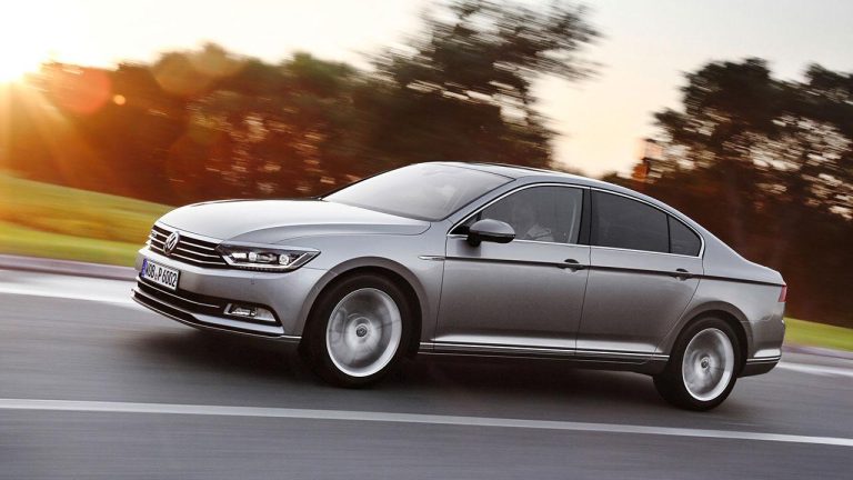 Volkswagen Passat - Seitenansicht - bei Automagazin Plus