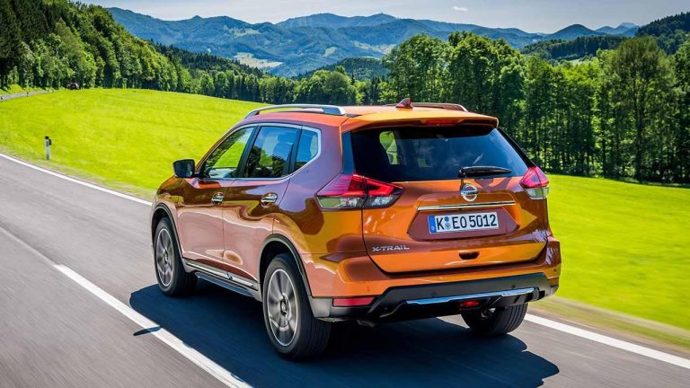 Nissan X-Trail - Heckansicht - bei Automagazin Plus