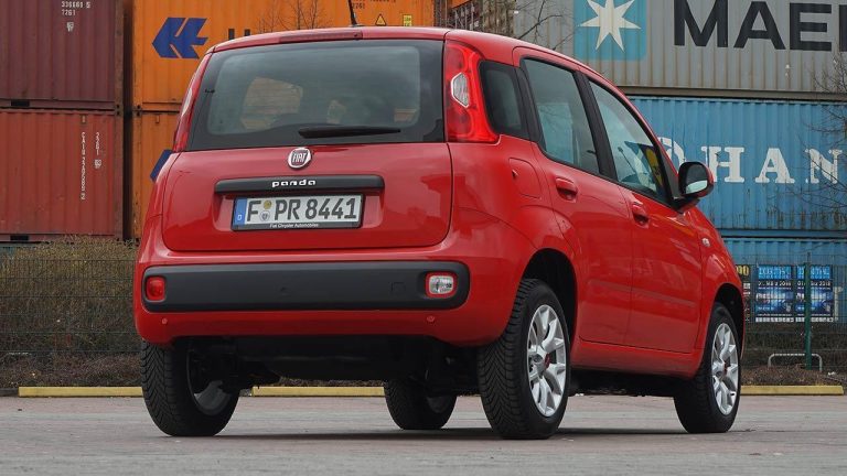 Fiat Panda - Heckansicht - bei Automagazin Plus