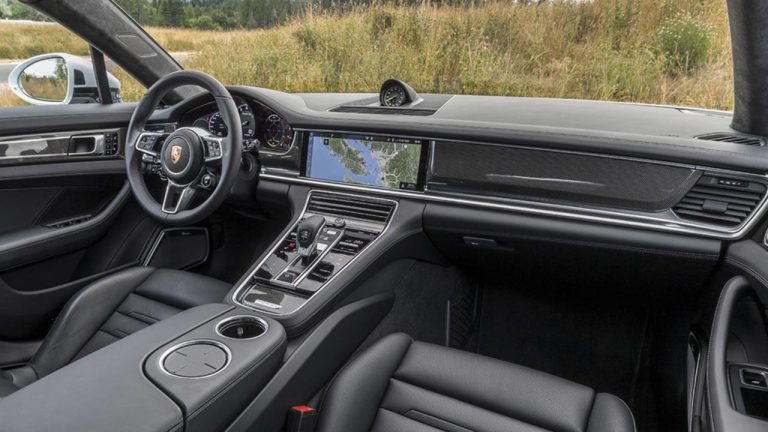 Porsche Panamera Turbo S E-Hybrid - Cockpit - bei Automagazin Plus