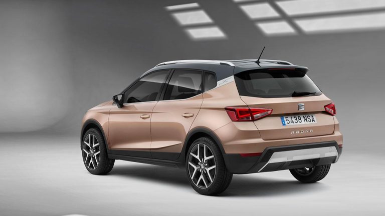 Seat Arona - seitliche Rückansicht - bei Automagazin Plus