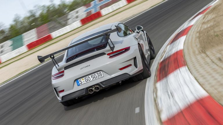 Porsche 911 GT3 RS - in Grau in der Kurve - bei Automagazin Plus