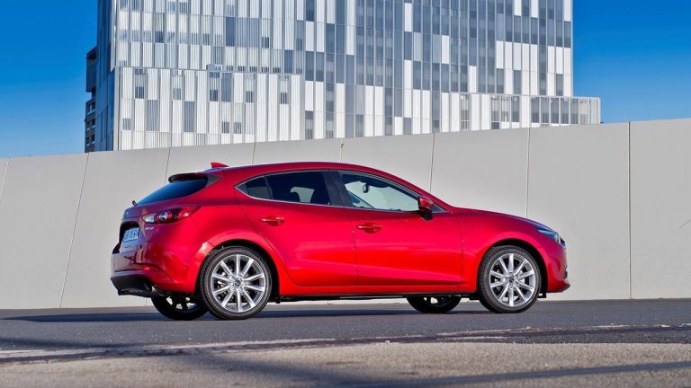 Mazda3 Sport - Seitenansicht - bei Automagazin Plus