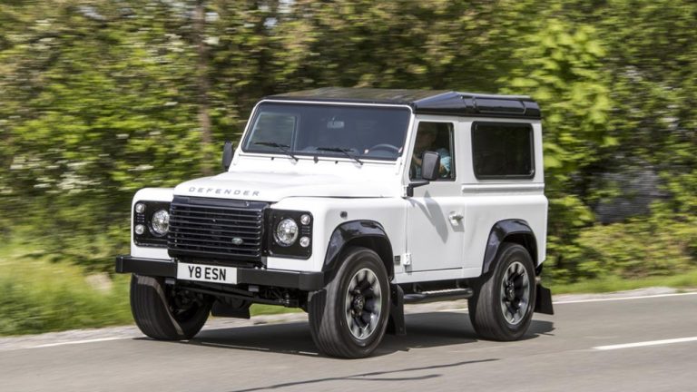 Land Rover Defender - Frontansicht - bei Automagazin Plus