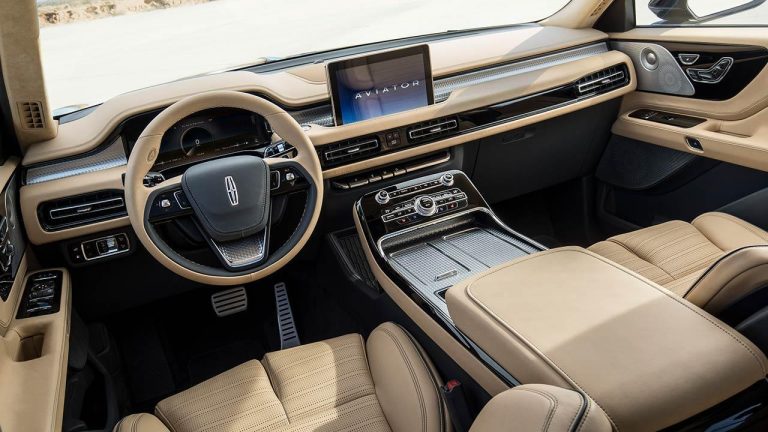 Lincoln Aviator - Cockpit - bei Automagazin Plus