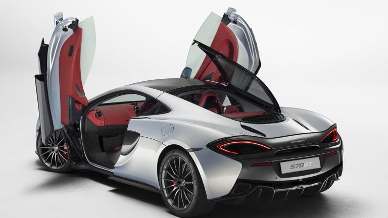 McLaren 570GT - mit offenen Flügeltüren - bei Automagazin Plus