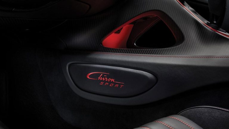 Bugatti Chiron Sport - Schriftzug - bei Automagazin Plus