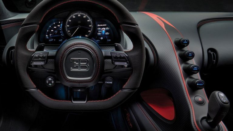 Bugatti Chiron Sport - Cockpit - bei Automagazin Plus