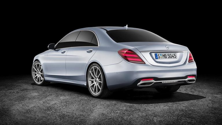 Mercedes-Benz S-Klasse - seitliche Heckansicht - bei Automagazin Plus