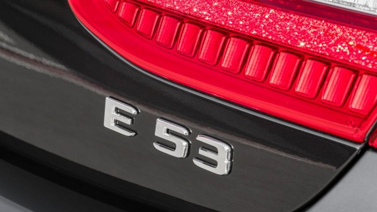 Mercedes-AMG E 53 4 MATIC+ - Schriftzug - bei Automagazin Plus