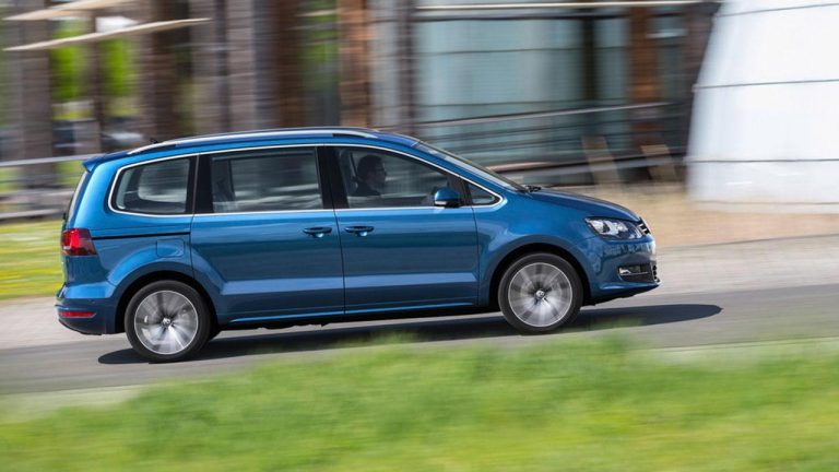 Volkswagen Sharan - Seitenansicht - bei Automagazin Plus