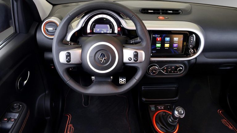 Renault Twingo - Cockpit - bei Automagazin Plus