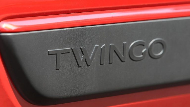 Renault Twingo - Schriftzug - bei Automagazin Plus