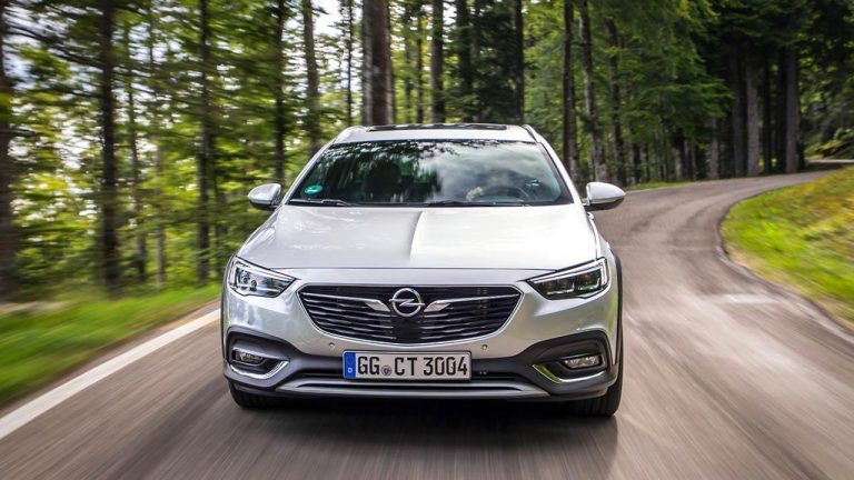 Opel Insignia Country Tourer - Frontansicht - bei Automagazin Plus