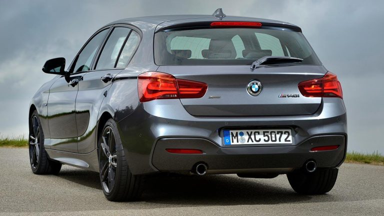 BMW 1er 5-Türer - Heckansicht - bei Automagazin Plus