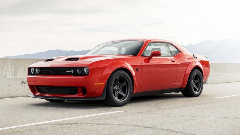 Dodge Challenger SRT - Front - bei Automagazin Plus