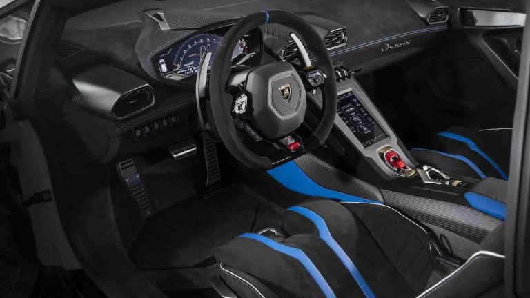 Lamborghini Huracán STO - Innenraum - bei Automagazin Plus