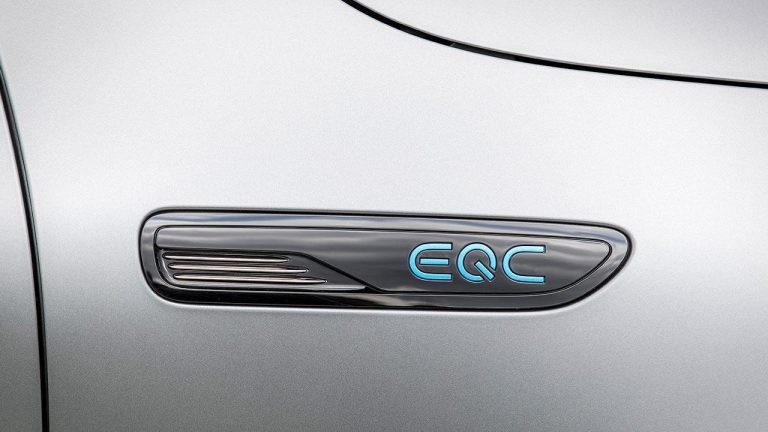 Mercedes-Benz EQC - Schriftzug - bei Automagazin Plus