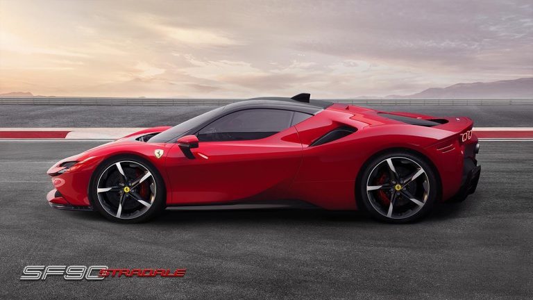 Ferrari SF90 Stradale -  Seitenansicht - bei Automagazin Plus