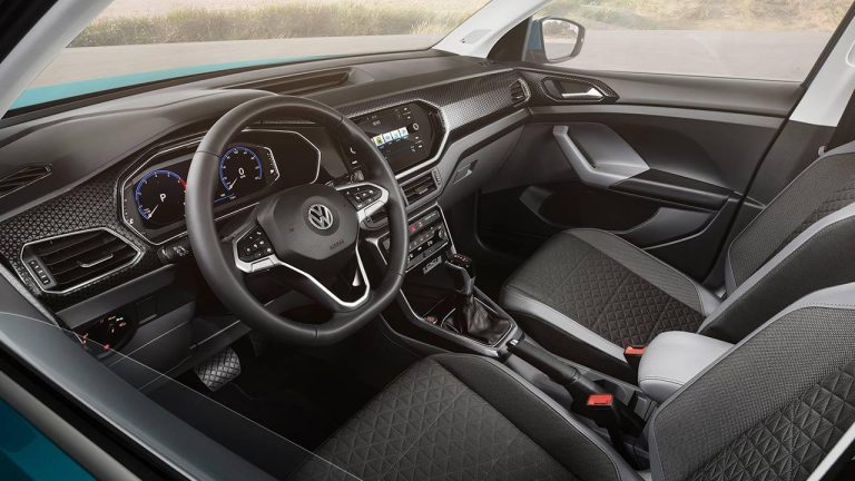 Volkswagen T-Cross - Cockpit - bei Automagazin Plus