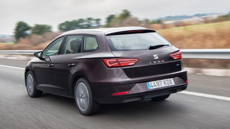 Seat Leon ST - Heckansicht - bei Automagazin Plus