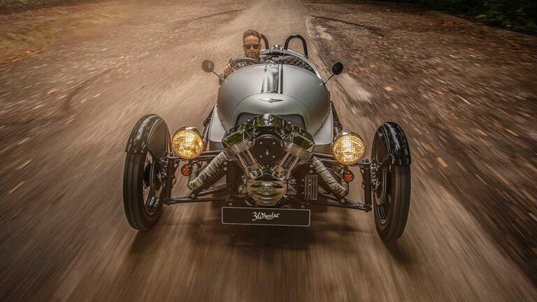 Morgan 3-Wheeler - in voller Fahrt - bei Automagazin Plus